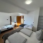 Gaestehaus Garber Apartamento *